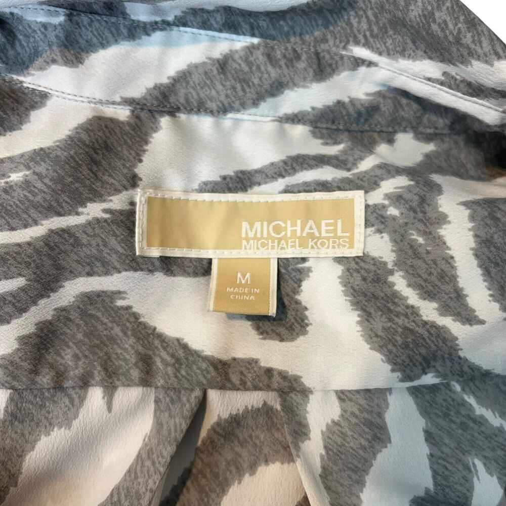 Michael Kors Top Womens Medium Gray White Tiger Print Button Down Mob Wife Y2K - Picture 3 of 8